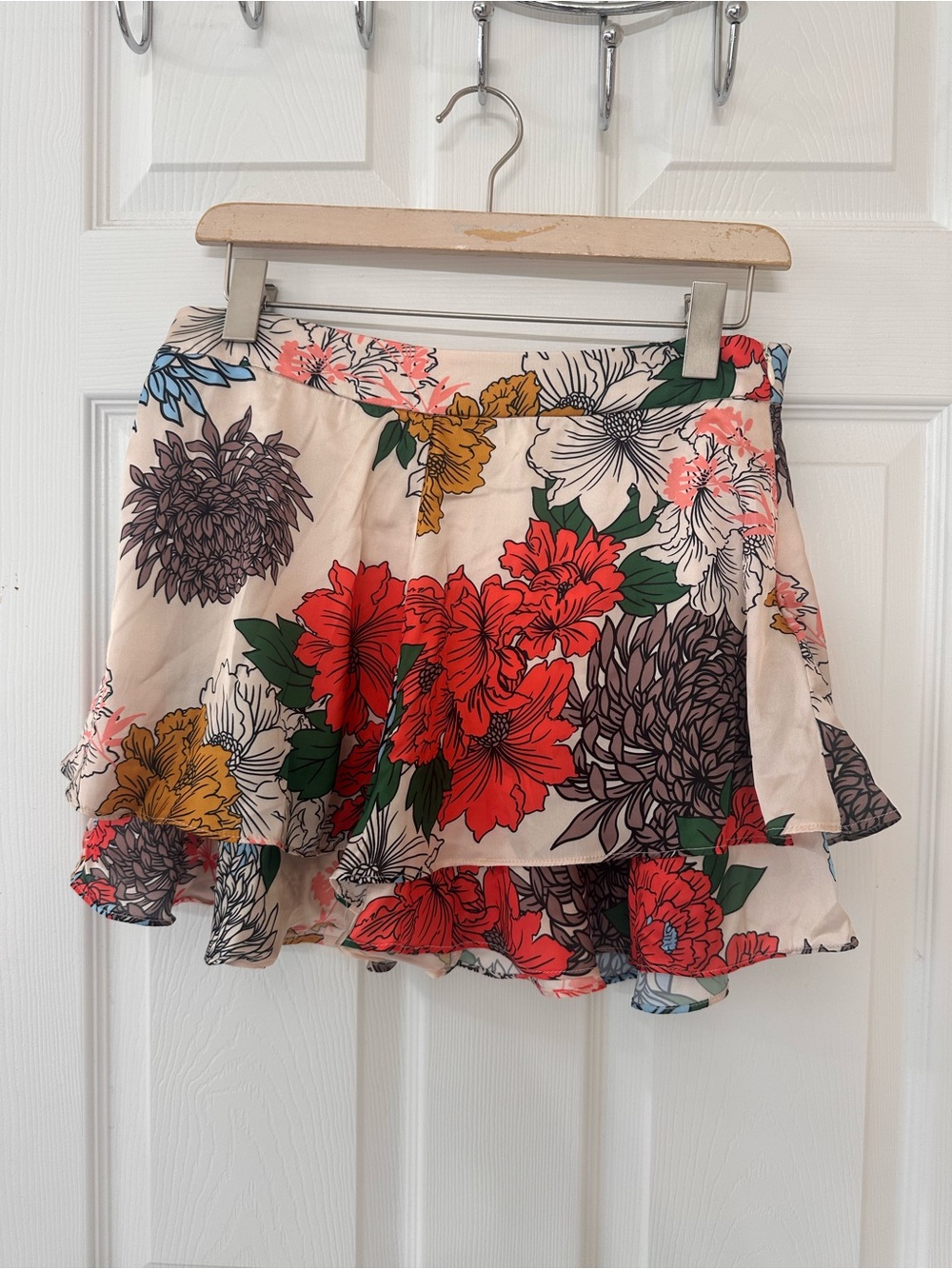 Paper Crane Cream ruffle Skort with Red, Green & Yellow Floral Print